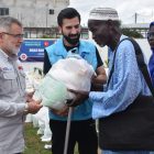 Türkiye Diyanet Vakfından Fildişi Sahili'nde 1750 aileye Ramazan yardımı