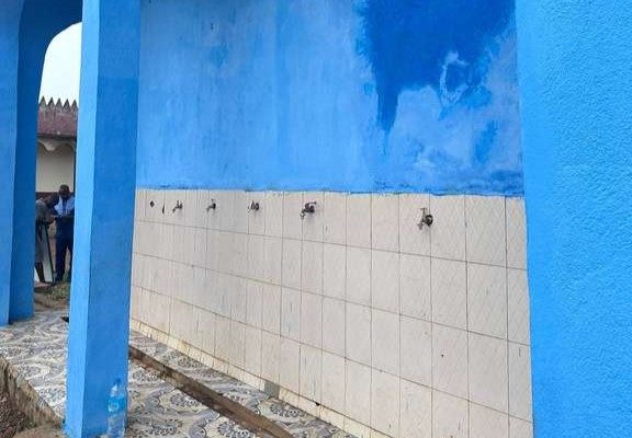 SLSK005 su kuyusu, Türkiye diyanet vakfı, su kuyusu açtırmak, su kuyusu tabela , bir damla hayat su kuyusu, su kuyusu bağışı, temiz su,