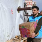 Filistinli gönüllü, Adıyaman'da depremzedelere yardım ediyor