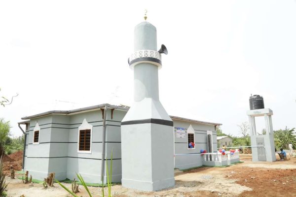 tgcm005-2 TGCM005 su kuyusu, Türkiye diyanet vakfı, su kuyusu açtırmak, su kuyusu tabela , bir damla hayat su kuyusu, su kuyusu bağışı, temiz su,