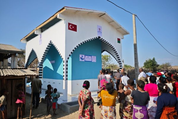 MDSK010 Madagaskar su kuyusu açılışı