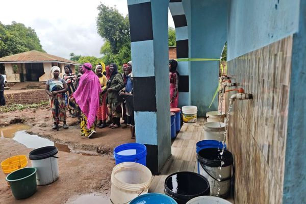 MWSK071 su kuyusu, Türkiye diyanet vakfı, su kuyusu açtırmak, su kuyusu tabela , bir damla hayat su kuyusu, su kuyusu bağışı, temiz su,