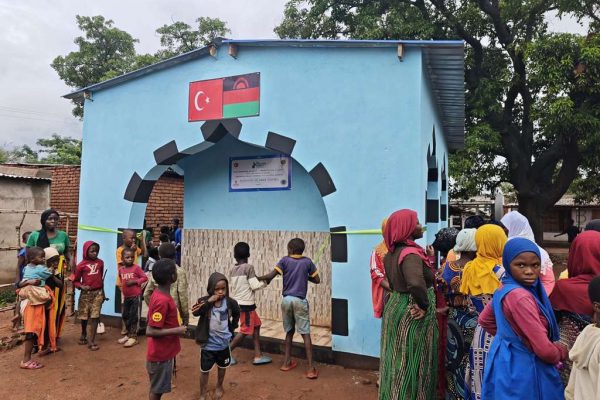 MWSK071 su kuyusu, Türkiye diyanet vakfı, su kuyusu açtırmak, su kuyusu tabela , bir damla hayat su kuyusu, su kuyusu bağışı, temiz su,