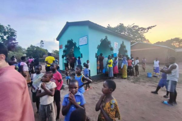 MWSK076 su kuyusu, Türkiye diyanet vakfı, su kuyusu açtırmak, su kuyusu tabela , bir damla hayat su kuyusu, su kuyusu bağışı, temiz su,