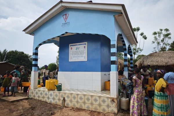 cdsk017 su kuyusu, Türkiye diyanet vakfı, su kuyusu açtırmak, su kuyusu tabela , bir damla hayat su kuyusu, su kuyusu bağışı, temiz su,