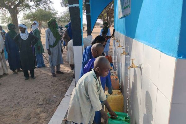 NESK152 su kuyusu, Türkiye diyanet vakfı, su kuyusu açtırmak, su kuyusu tabela , bir damla hayat su kuyusu, su kuyusu bağışı, temiz su,