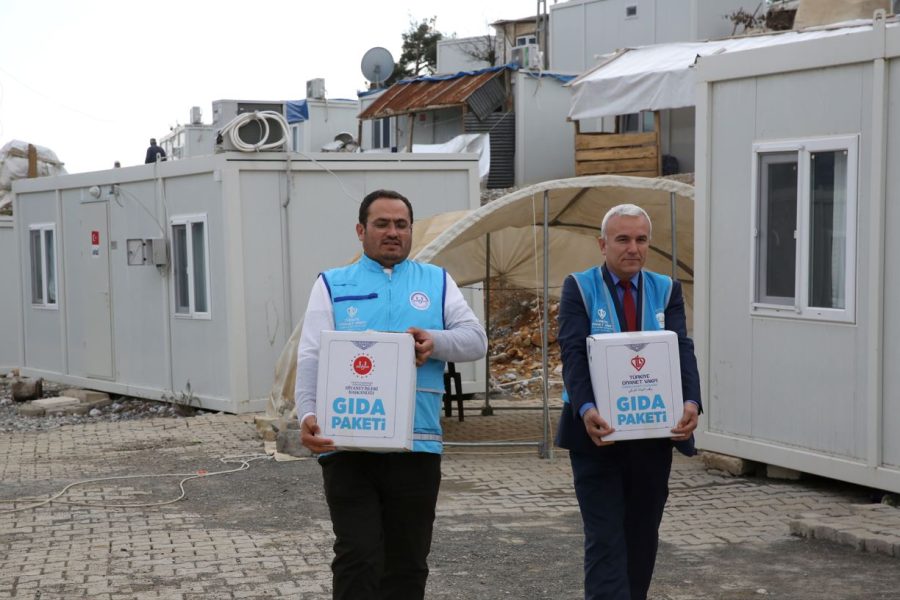 325 bin depremzedeye yardım ulaştırılacak , yardım kartı , gıda yardımları alışveriş ve bayram kartları , yaklaşık 325bin kişiye ulaşmayı hedefliyor