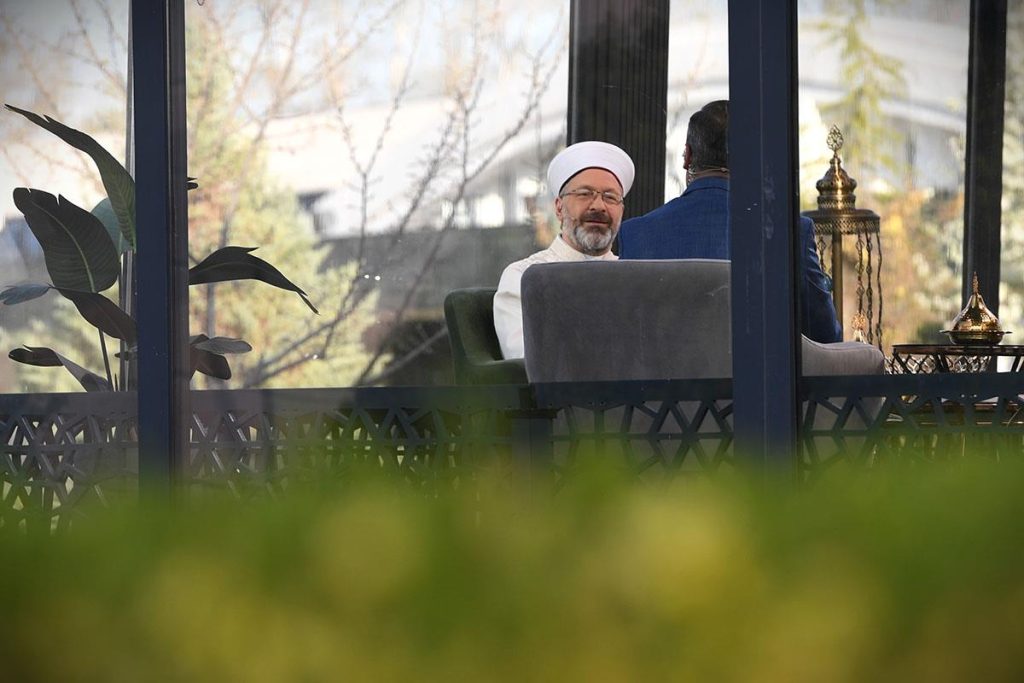 Gazzeli kardeşlerimize bin tırın üzerinde yardım gönderdik ,Gıda, giyim , gazzeli kardeşlerimize yardım göndermeye , gayret ediyoruz,