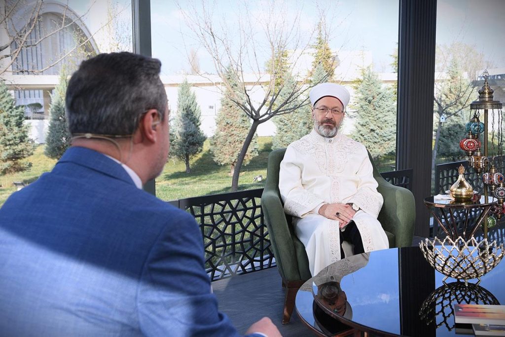 Gazzeli kardeşlerimize bin tırın üzerinde yardım gönderdik ,Gıda, giyim , gazzeli kardeşlerimize yardım göndermeye , gayret ediyoruz,