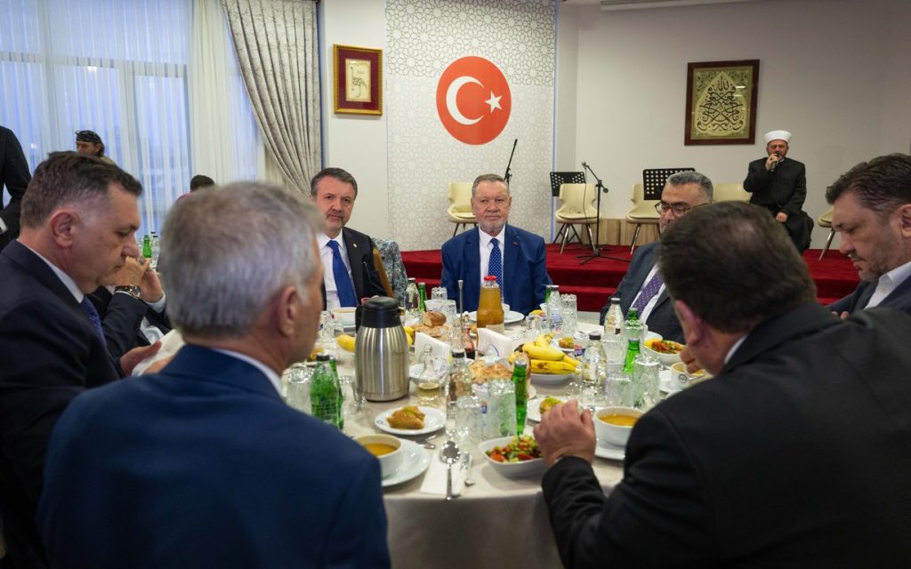 TDV Uluslararası İyilik Ödülleri sahipleri iftarda bir araya geldi