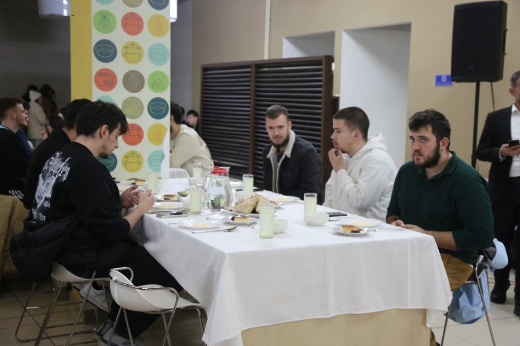 Türkiye Diyanet Vakfı Saraybosna'da iftar programı düzenledi , ramazan , iftar ,