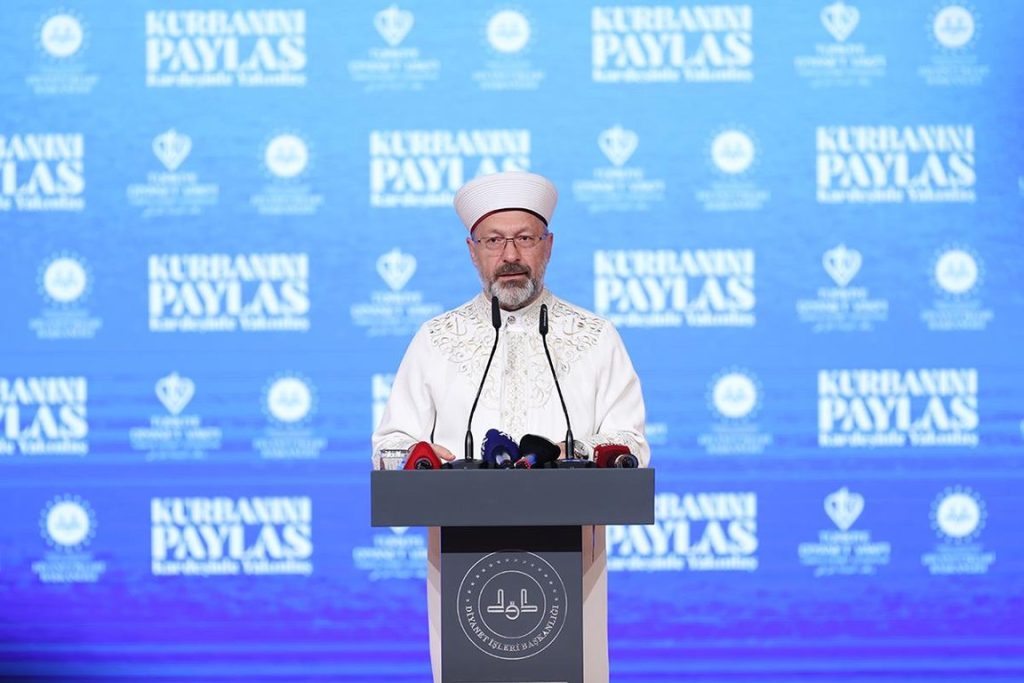 Diyanet İşleri Başkanı Erbaş 2025 yılı vekalet yoluyla kurban kesim bedellerini açıkladı, kurban kesim bedelleri, kurban bağışı, vekaleten kurban, kurban, vacip kurban bağışı