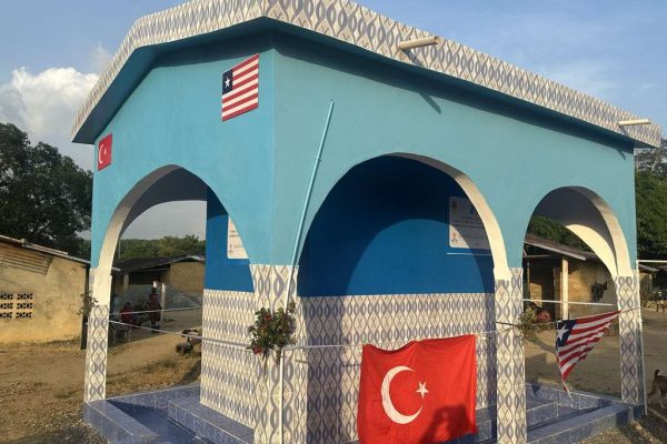LBSK051 su kuyusu, Türkiye diyanet vakfı, su kuyusu açtırmak, su kuyusu tabela , bir damla hayat su kuyusu, su kuyusu bağışı, temiz su,