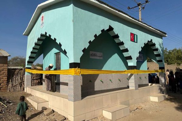 NGSK096 su kuyusu, Türkiye diyanet vakfı, su kuyusu açtırmak, su kuyusu tabela , bir damla hayat su kuyusu, su kuyusu bağışı, temiz su,