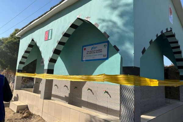 NGSK096 su kuyusu, Türkiye diyanet vakfı, su kuyusu açtırmak, su kuyusu tabela , bir damla hayat su kuyusu, su kuyusu bağışı, temiz su,