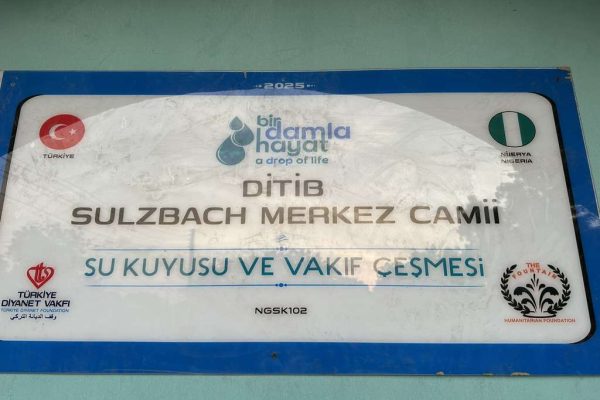 NGSK102 su kuyusu, Türkiye diyanet vakfı, su kuyusu açtırmak, su kuyusu tabela , bir damla hayat su kuyusu, su kuyusu bağışı, temiz su,