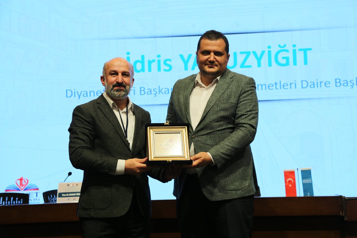 10. Uluslararası Öğrenci Sempozyumu Tamamlandı, Uluslararası Öğrenci Sempozyumu, Geçmişten Günümüze Diyanet Vakfı, Vakıflar ve Toplumsal Sorumluluk, Vakıf Çalışmaları ve Gençlik, Türk Dünyasında Vakıflar, Dünyadan Vakıf Çalışmalarına Örnekler