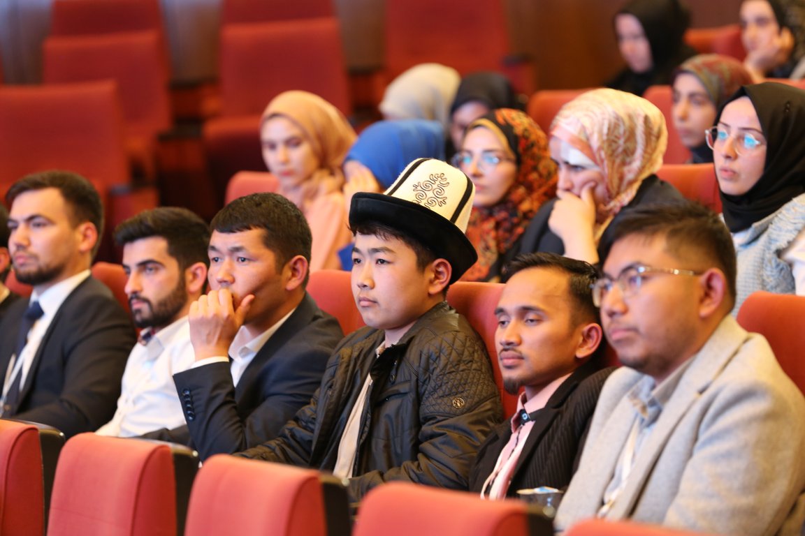 10. Uluslararası Öğrenci Sempozyumu Tamamlandı, Uluslararası Öğrenci Sempozyumu, Geçmişten Günümüze Diyanet Vakfı, Vakıflar ve Toplumsal Sorumluluk, Vakıf Çalışmaları ve Gençlik, Türk Dünyasında Vakıflar, Dünyadan Vakıf Çalışmalarına Örnekler