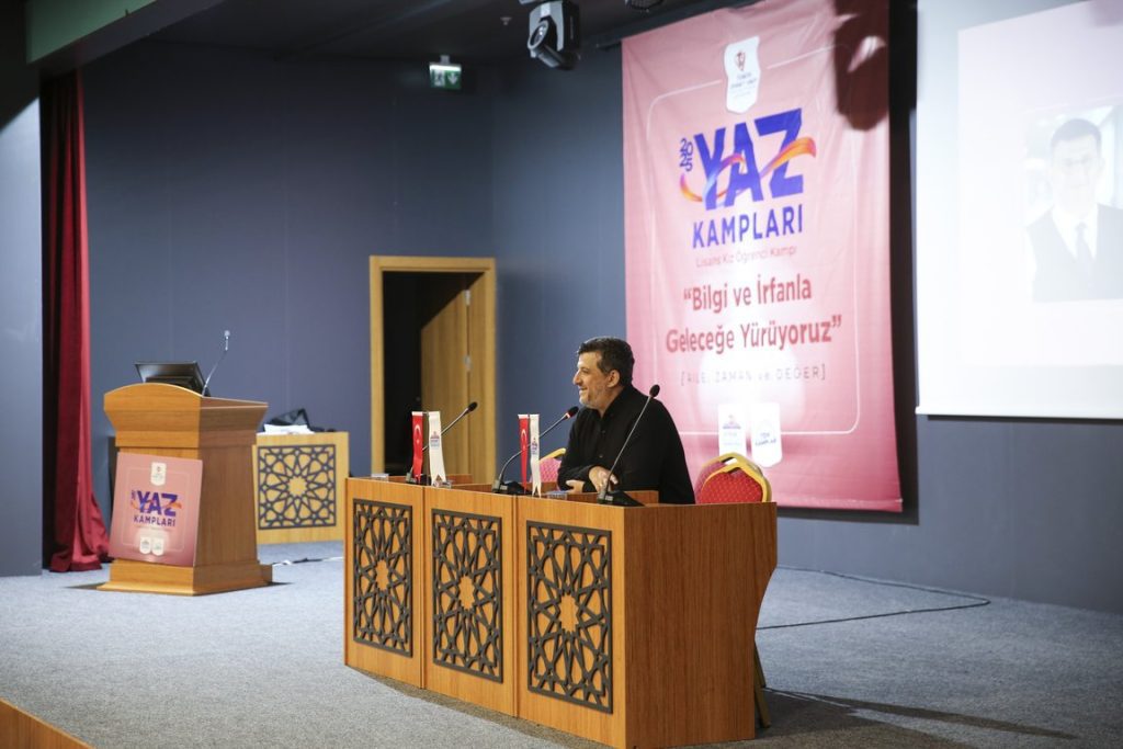 fıtrata uygun yaşamak, seminer, tdv, türkiye diyanet vakfı, yaz kampı, fatih kayacan,