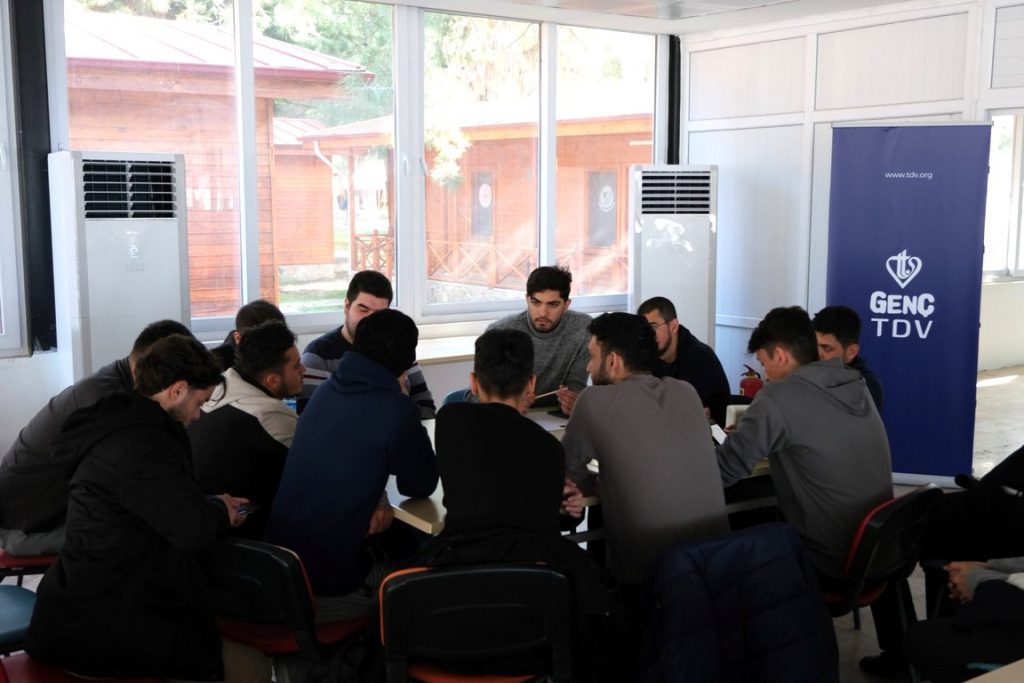 genç akademi, yaz okulu 5x2 yaz okulu, Türkiye diyanet vakfı, tdv genç
