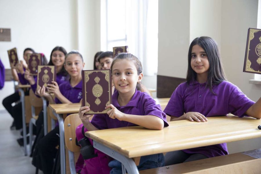 Kur’an-ı Kerim Dersini Seçen Öğrencilere TDV’den Anlamlı Hediye, Kuranı Kerim, Kuran, Kuran Hediye, Kuran Bağışı,Dersimi Seçiyorum Kuranımı Alıyorum,