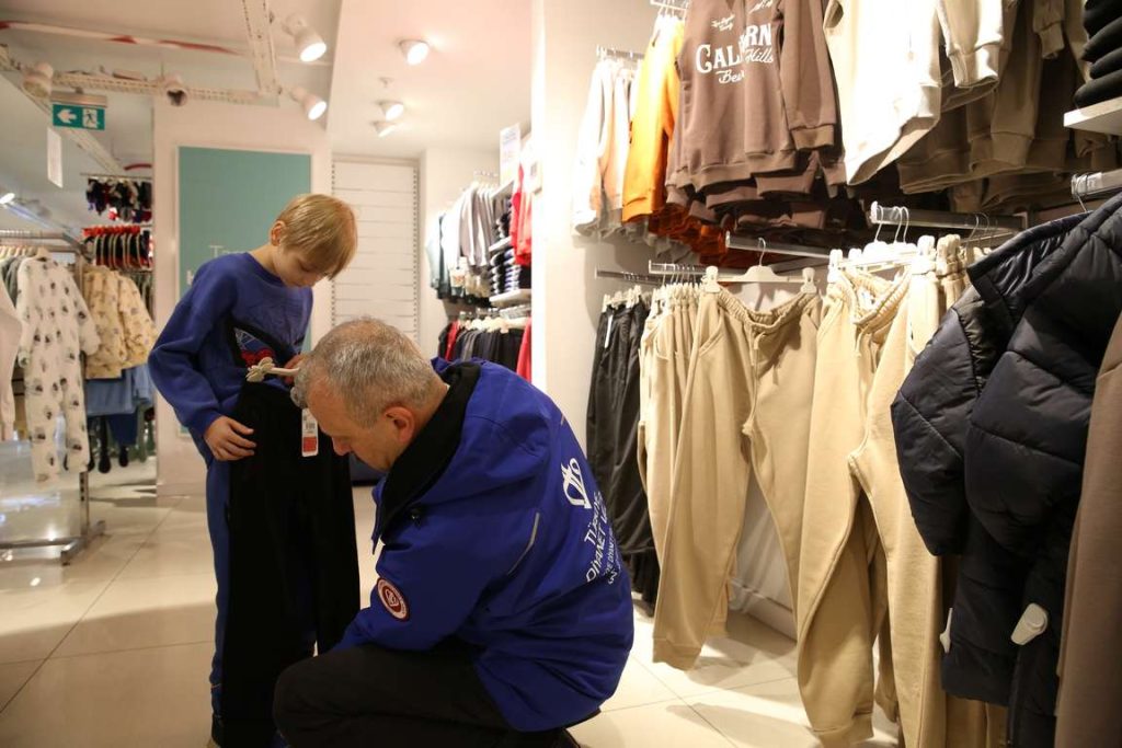 TDV kış yardımlarıyla ülke genelinde yürekleri ısıtıyor