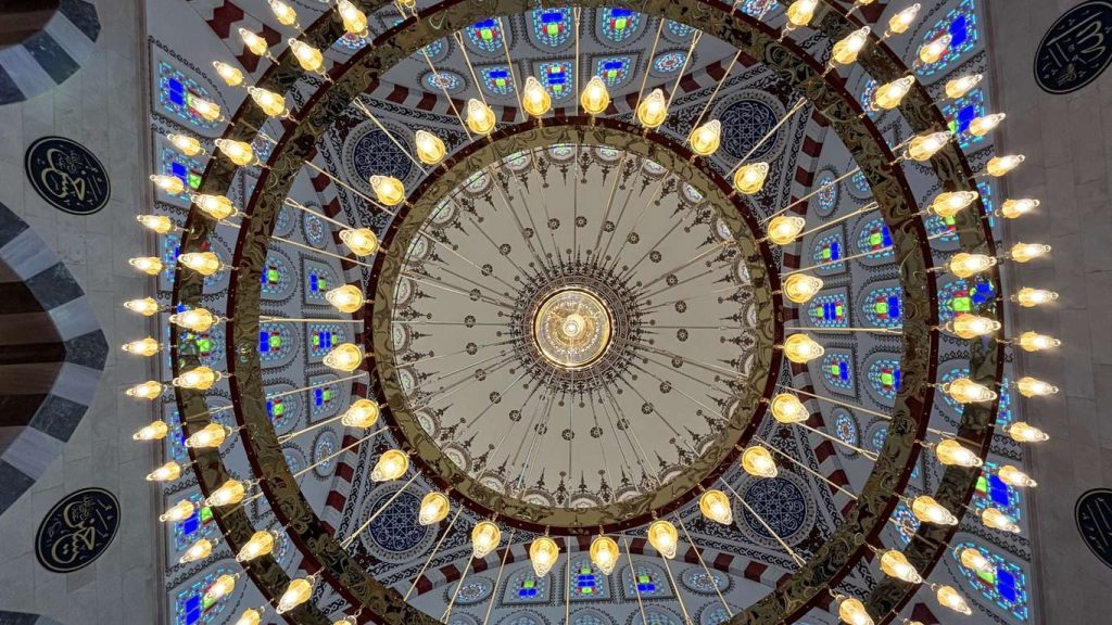 Türkiye'nin destekleriyle inşa edilen Üsküp Camisi'ndeki çalışmalarda sona yaklaşılıyor