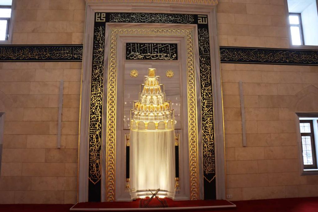 Türkiye'nin destekleriyle inşa edilen Üsküp Camisi'ndeki çalışmalarda sona yaklaşılıyor